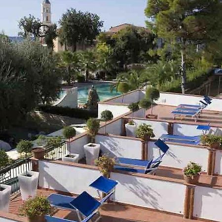 Hotel Ristorante Cavaliere Scario Exterior foto